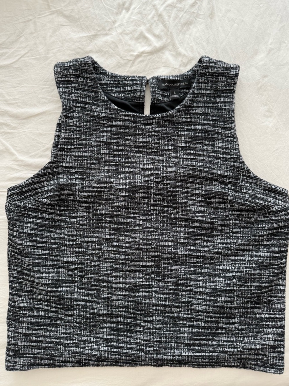Banana Republic Textured Sleeveless Shell Tank Top